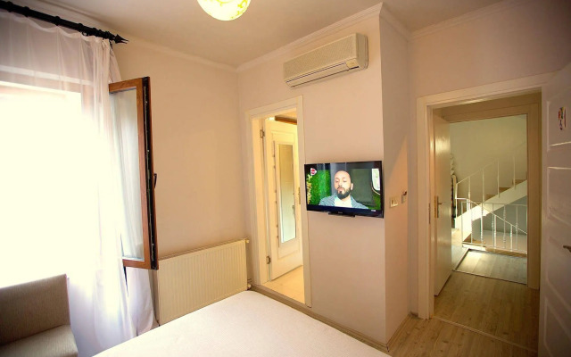 Corner Living Space