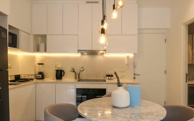W Loft With Balcony in Luxury Building Barranco