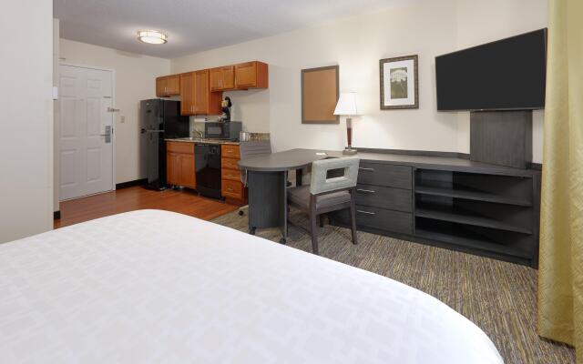 Candlewood Suites Salina by IHG