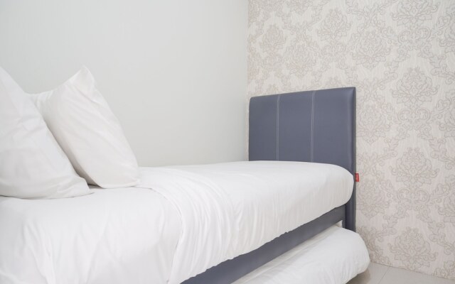 Cozy And Well Designed 2Br At Green Pramuka City Apartment