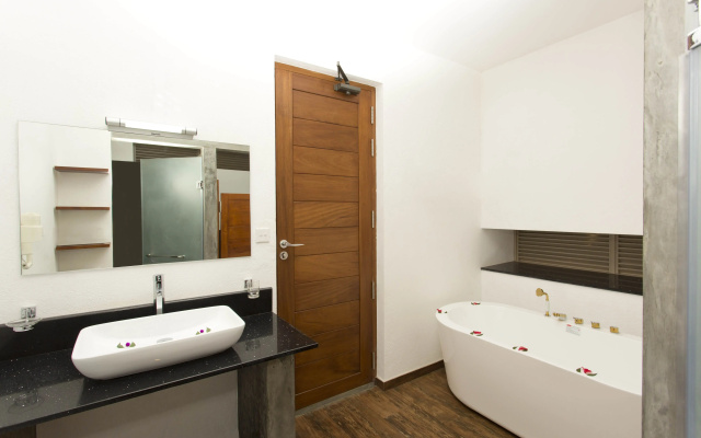 Aliya Resort & Spa
