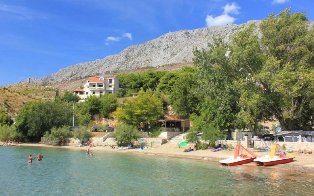 Mir - Close to Beach - SA4