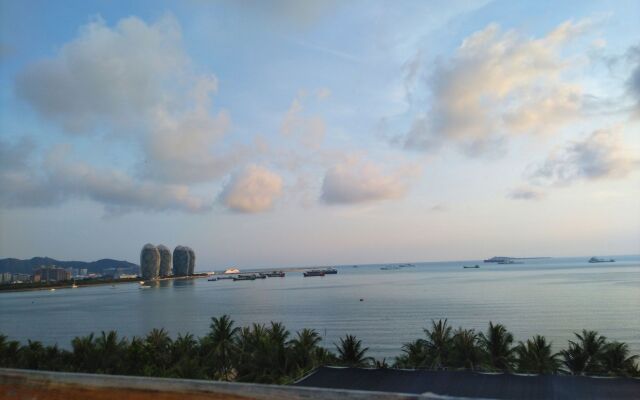 Sanya Skyline Inn