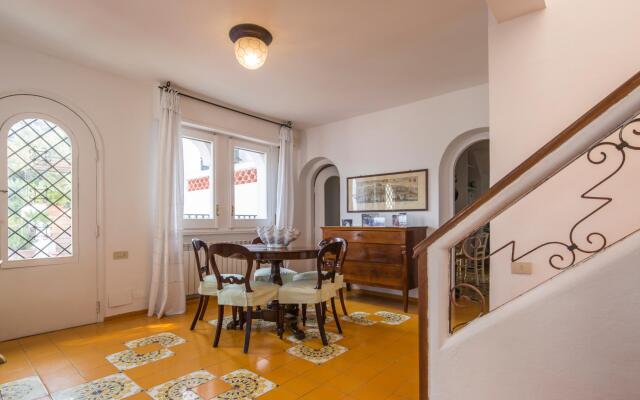 Estate4home - Villa Bougainville