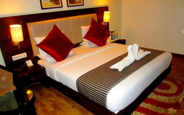 Le Tokyo Hotel Sanand