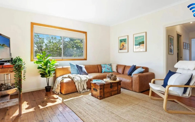 Silvermere Cottage - a cosy family getaway – Guest Rooms – Culburra Beach