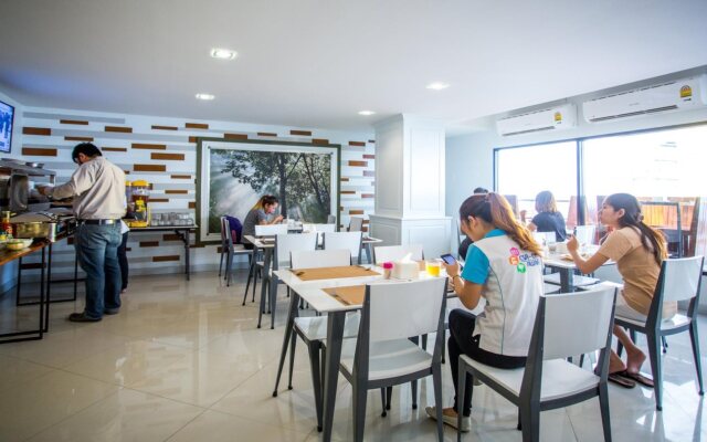 Triple B Boutique Residence