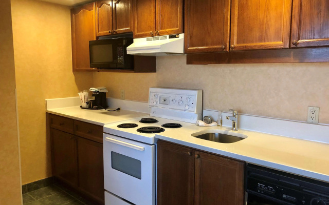 Best Western Plus Suites Downtown