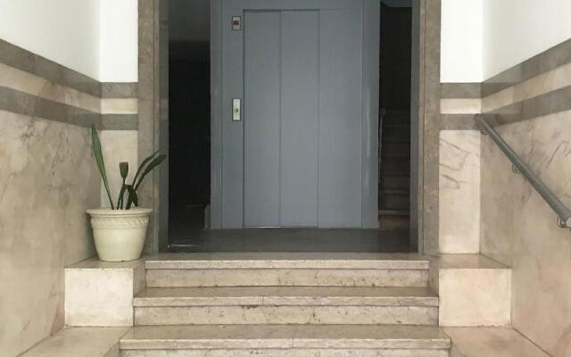 Home Out Rooms & Apartments