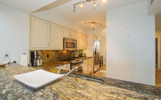 Som 503 - Somerset 2 Bedroom Condo by Redawning