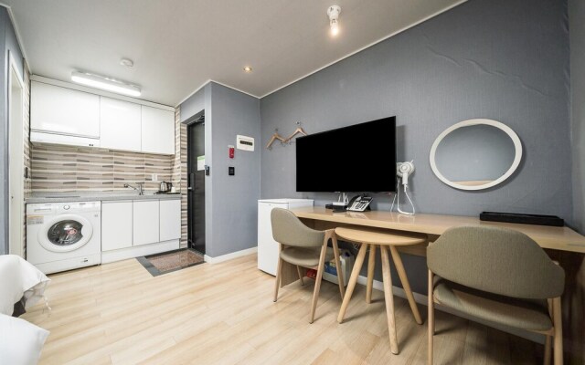 Suwon Station Hotel Malu