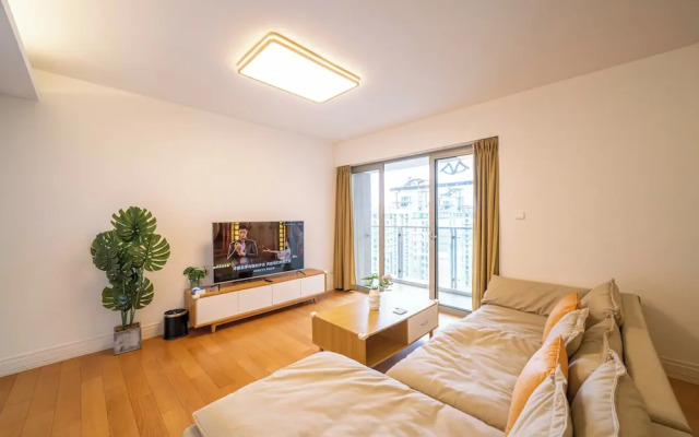 Tyms  3BR 2BA Apt Near Metro