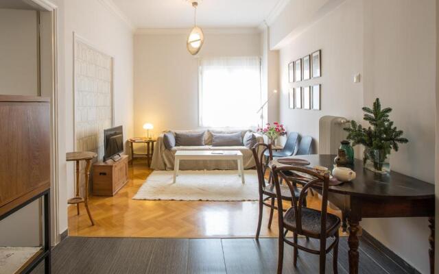 Acropolis Now! 2BR in central Athens