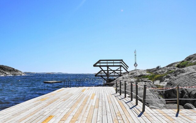 6 Person Holiday Home in Skärhamn