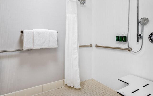 Courtyard Pittsburgh Airport