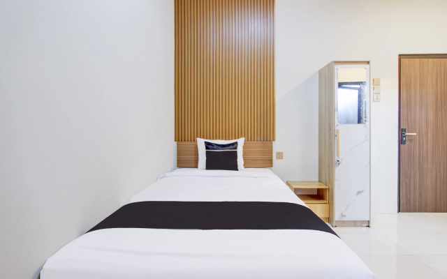 Collection O Solo near Universitas Muhammadiyah Surakarta formerly Kedaton Home – Guest Rooms – Sukoharjo