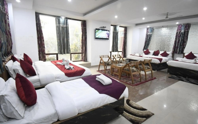 Hotel Raj Mandir