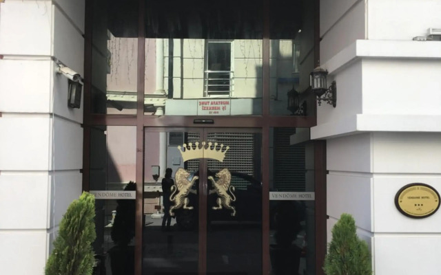 Vendome Hotel