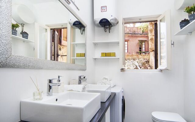 Casa Bella Pantheon Luxury Apartment