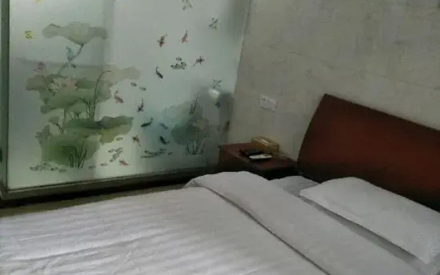 Shuge Hotel, Luxian County