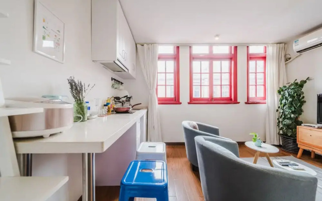 Cozy Apartment Best Location 302