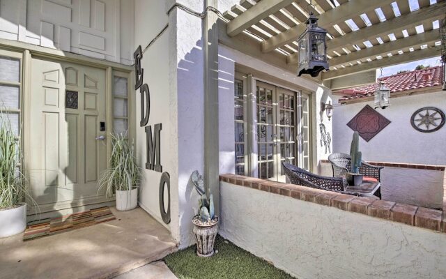 Sun Deck, Hot Tub & Kayak: Lakefront Tempe House