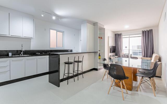 Apto c/piscina a 750m da Praia CCI105