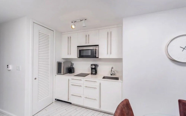 Collins Avenue Condo #90419