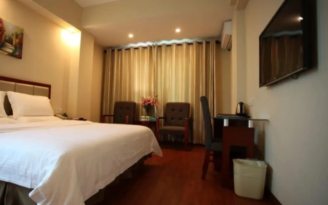GreenTree Inn Sanya Heping Street Qingren Bridge Express Hotel