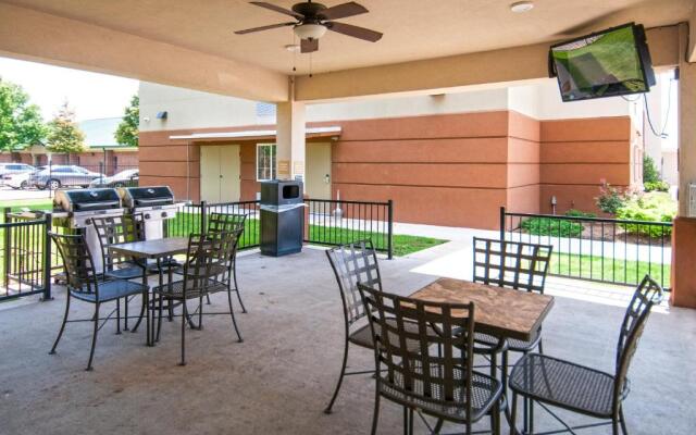 Candlewood Suites Baton Rouge - College Drive, an IHG Hotel