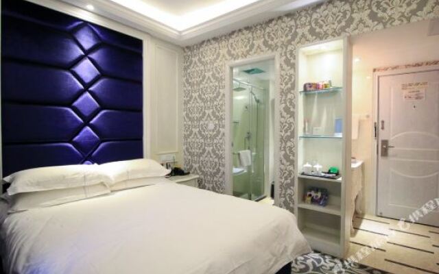 Qiha E-sports Hotel (Jinhua Government World Trade City Plaza)