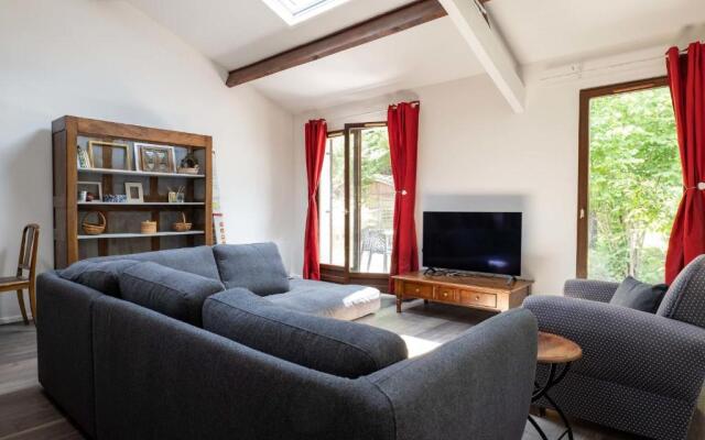 Sublime DUPLEX House with GARDEN-TERRACE!