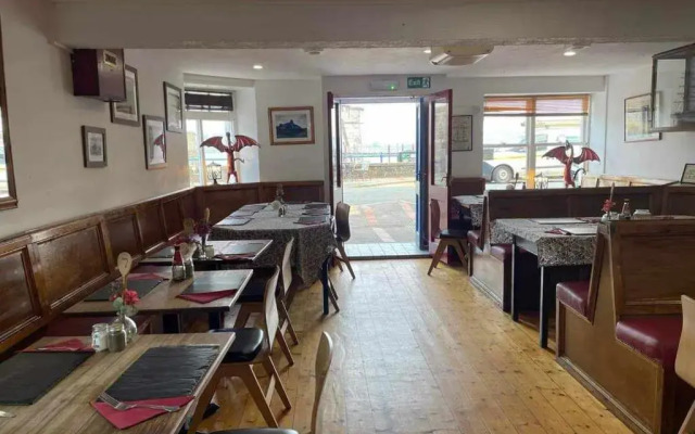 The Shipwright Inn