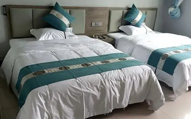 Pinellia Time Homestay (Border Town Chadong Scenic Spot)