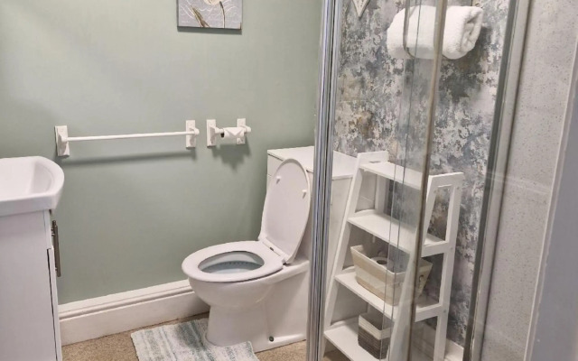 Warwick Lodge Guesthouse