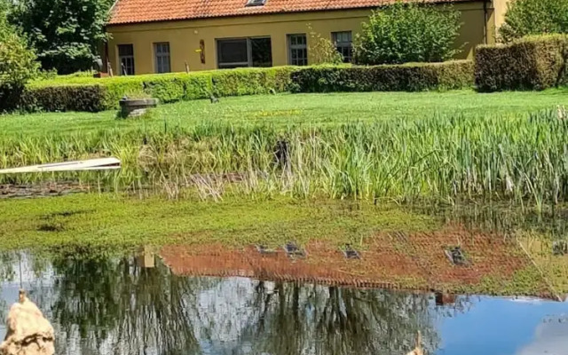 Holiday Home Het Zuidgoed With Garden