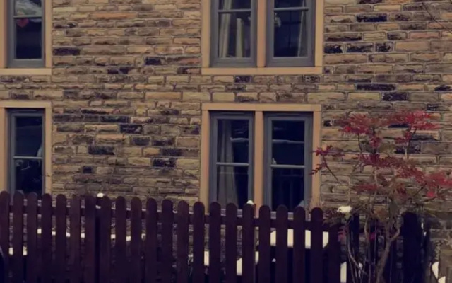 The Kinder Lodge