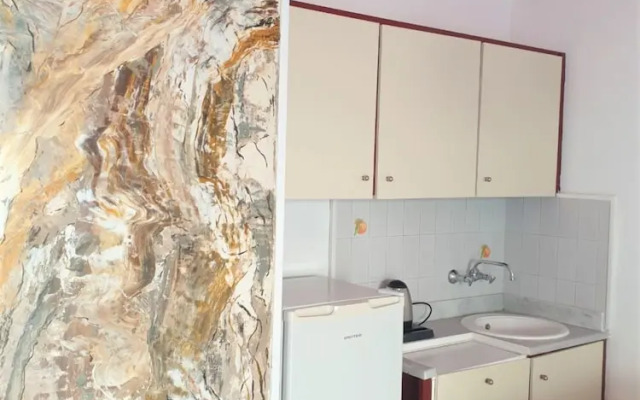 Room in Apartment - Breath Taking Views Standard Apartment for Adults Only, Families, Couples
