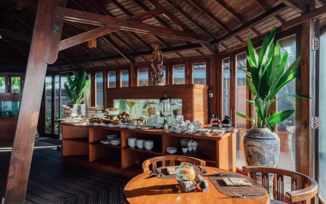 Swan Keramas Bali Villas