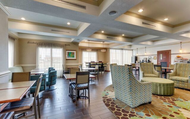 Comfort Inn & Suites