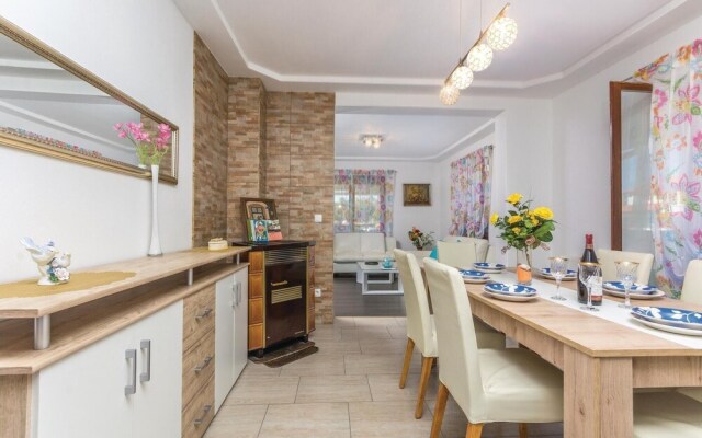 Stunning Home in Labin With Wifi and 5 Bedrooms