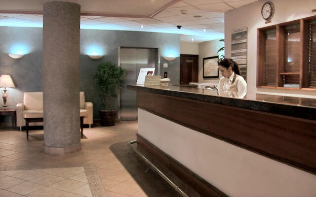 Novus Plaza