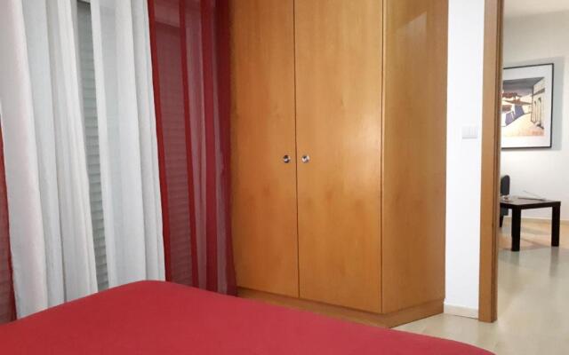 5 Minutes Walk from the Beach