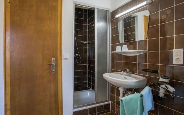Apartment in Hopfgarten with Ski-Storage, Garden & Parking