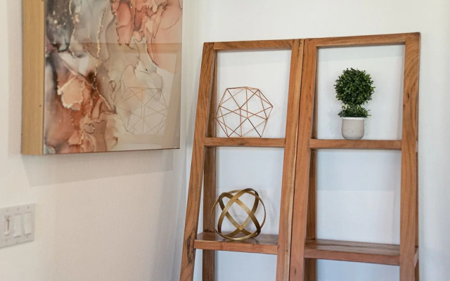 Private Home w Pool & Spa Family Friendly