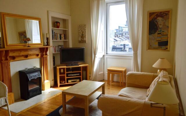 Central and Homely One Bedroom Flat