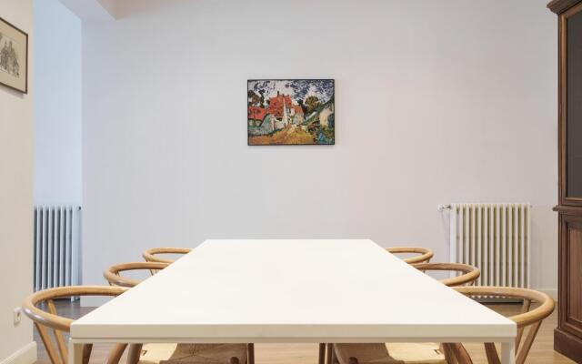 Callao Apartment II 4BR 3BT