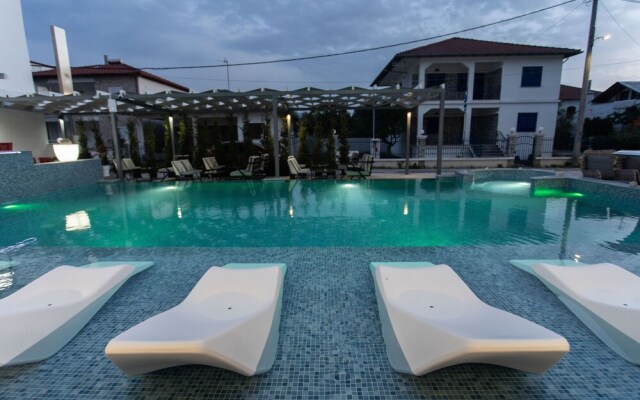 Aeonian Luxury Suites