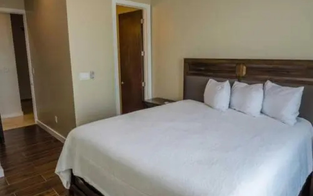 Beachfront Condo Unit 3