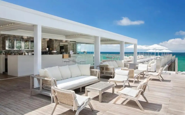 Sea-view Penthouse Spa in Portopiccolo